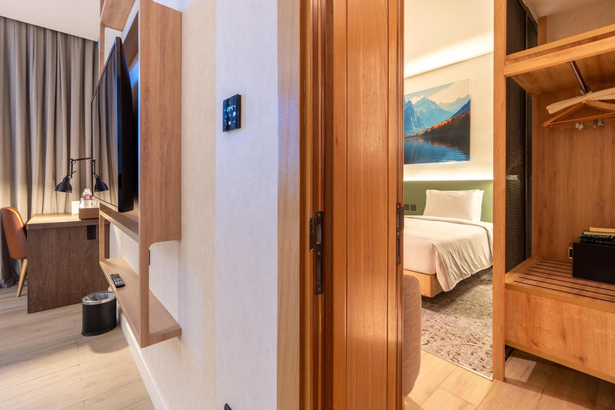 West Walk Retaj Hotel Al Rayyan エクステリア 写真